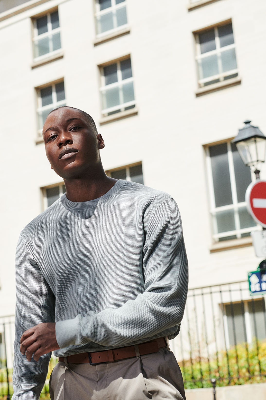 COS представил новую коллекцию базовых вещей (фото 16)