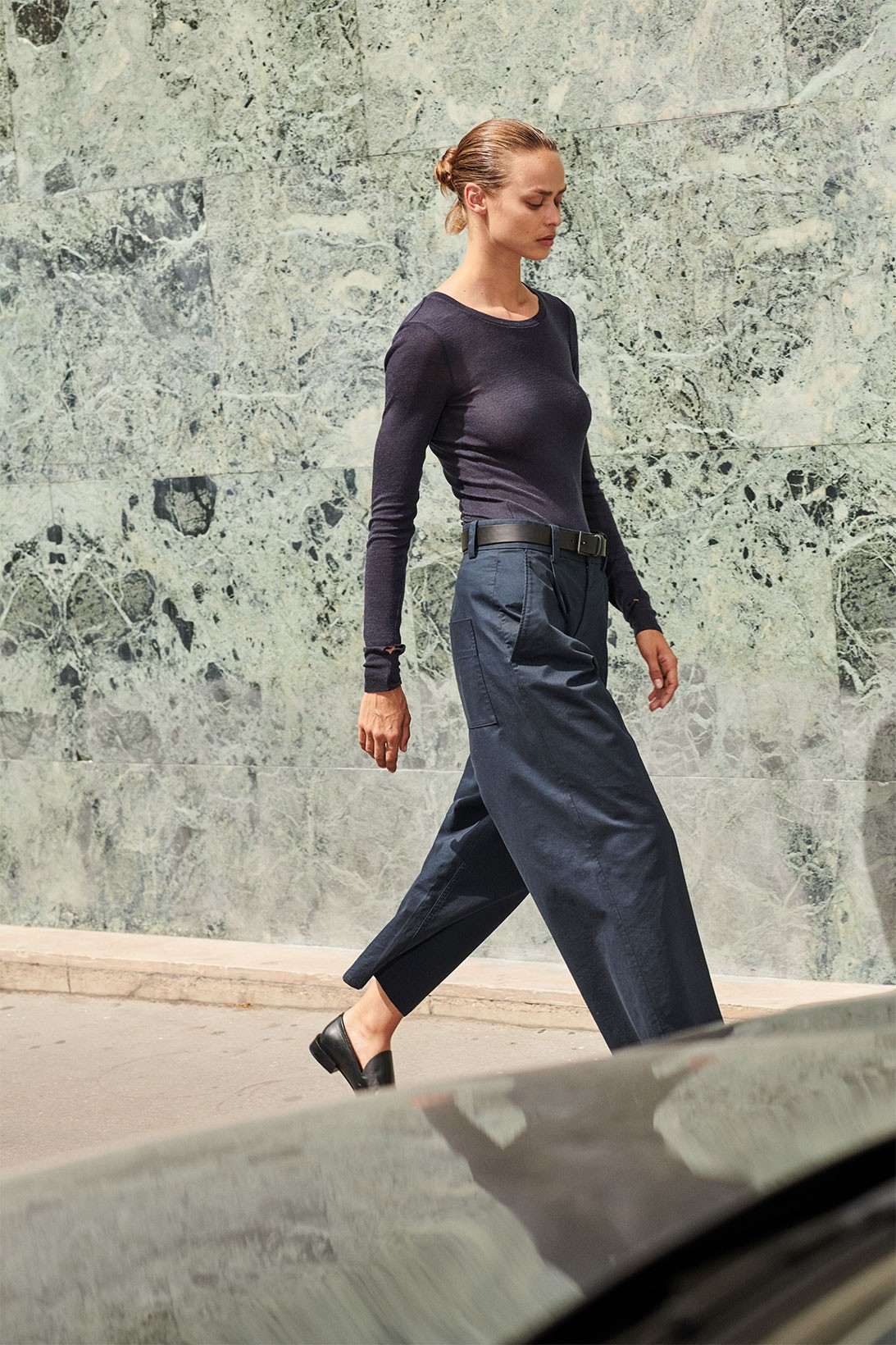 COS представил новую коллекцию базовых вещей (фото 11)