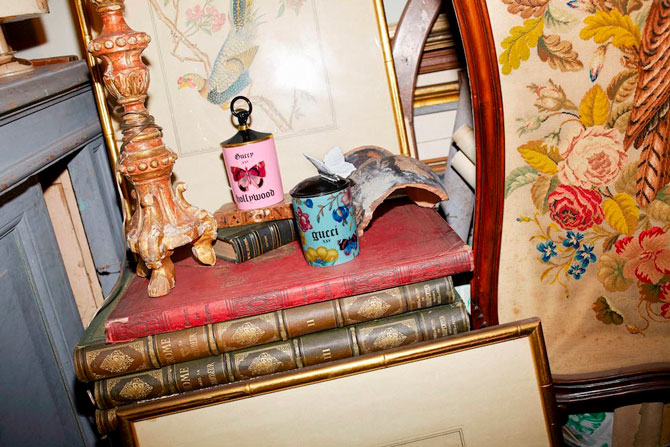 Gucci выпустил линейку «римских сувениров» в коллекции домашнего декора (фото 11)