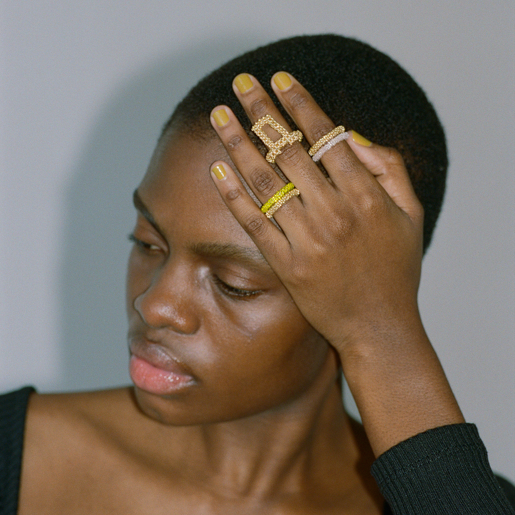 Марка украшений из бисера Beaded Breakfast показала осеннюю коллекцию (фото 19)