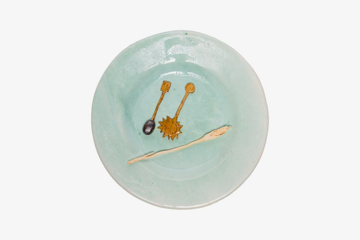 Jacquemus и художница Дафна Леон выпустили коллекцию посуды (фото 5)