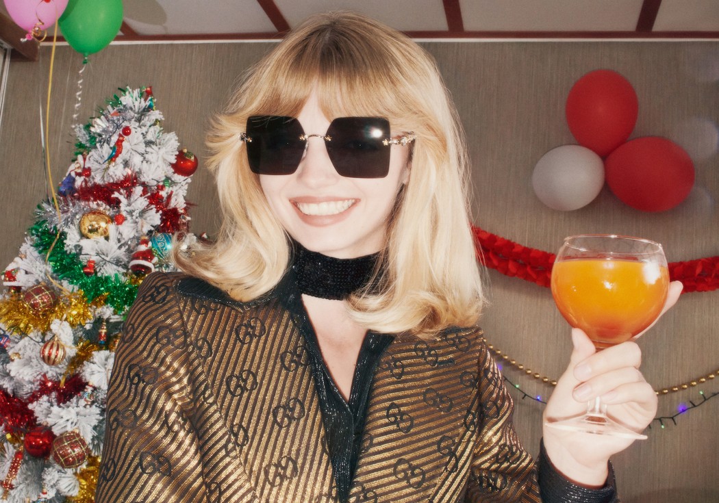 Gucci выпустил праздничную кампанию, снятую в духе офисной вечеринки (фото 8)