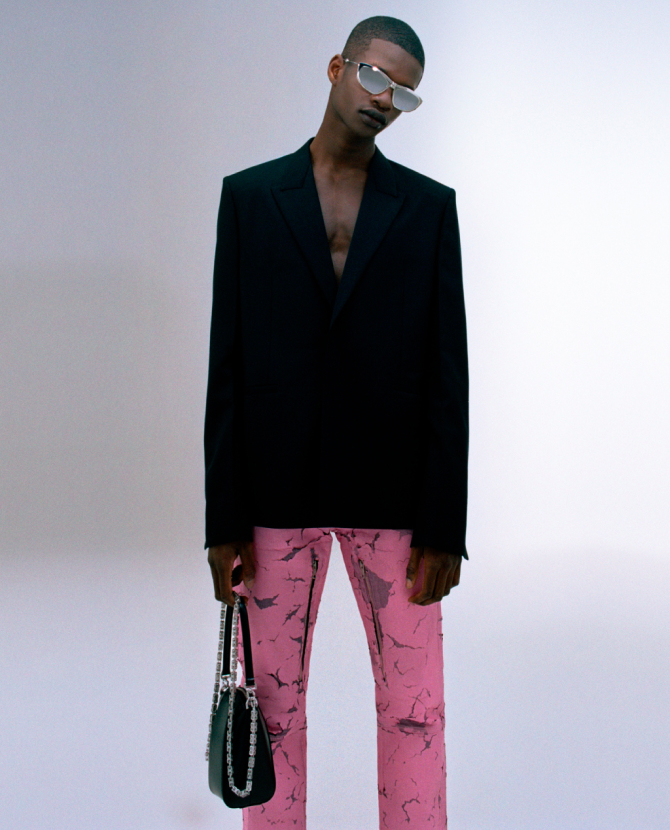 Первые вещи Мэттью Уильямса для Givenchy поступят в продажу уже в декабре (фото 3)