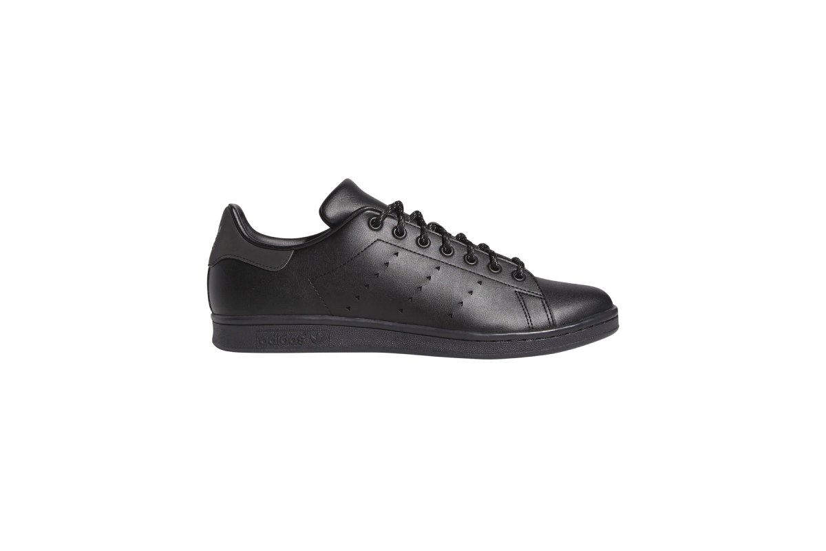 Фаррелл Уильямс и adidas выпустили полностью черную коллекцию одежды и обуви (фото 17)