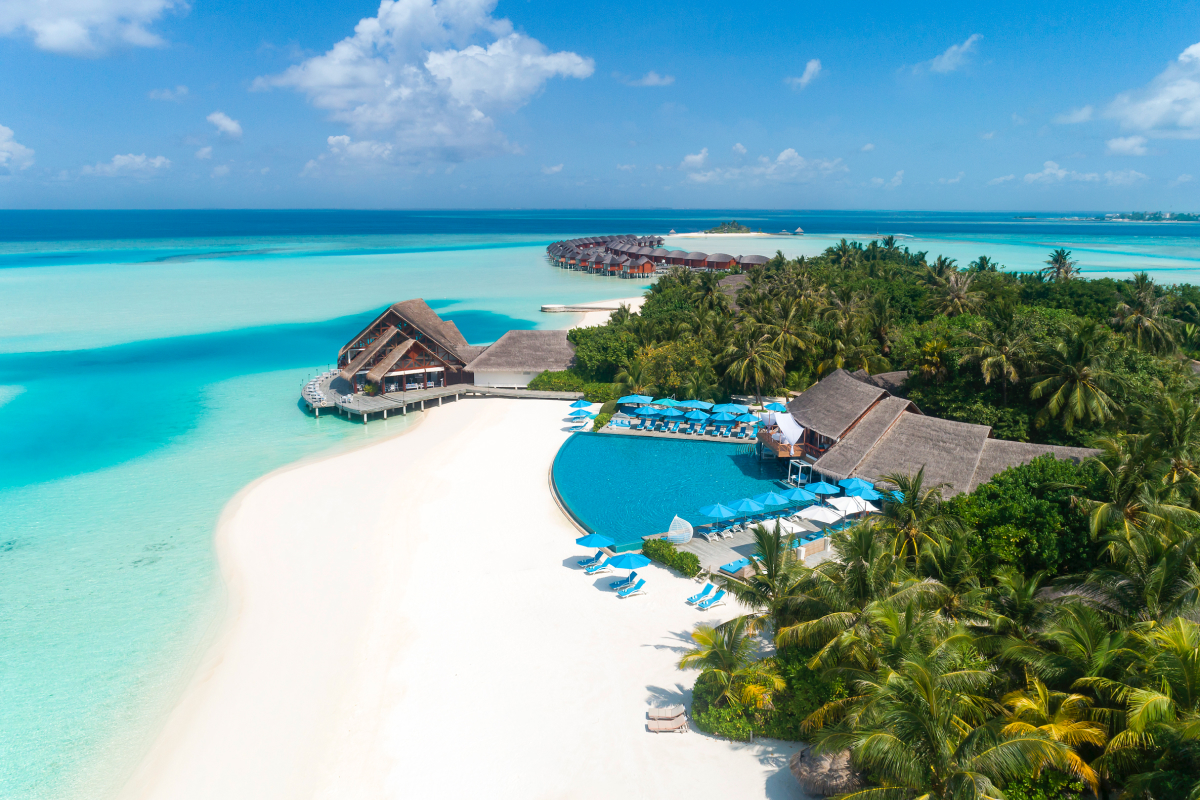 На курорте Anantara Dhigu Maldives открылась детская футбольная академия (фото 1)