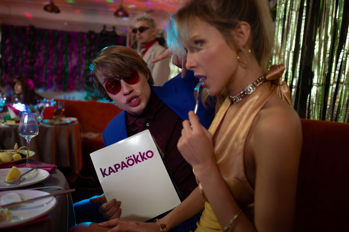 Варвара Шмыкова и Александр Горчилин представили караоке от сервиса Okko (фото 6)