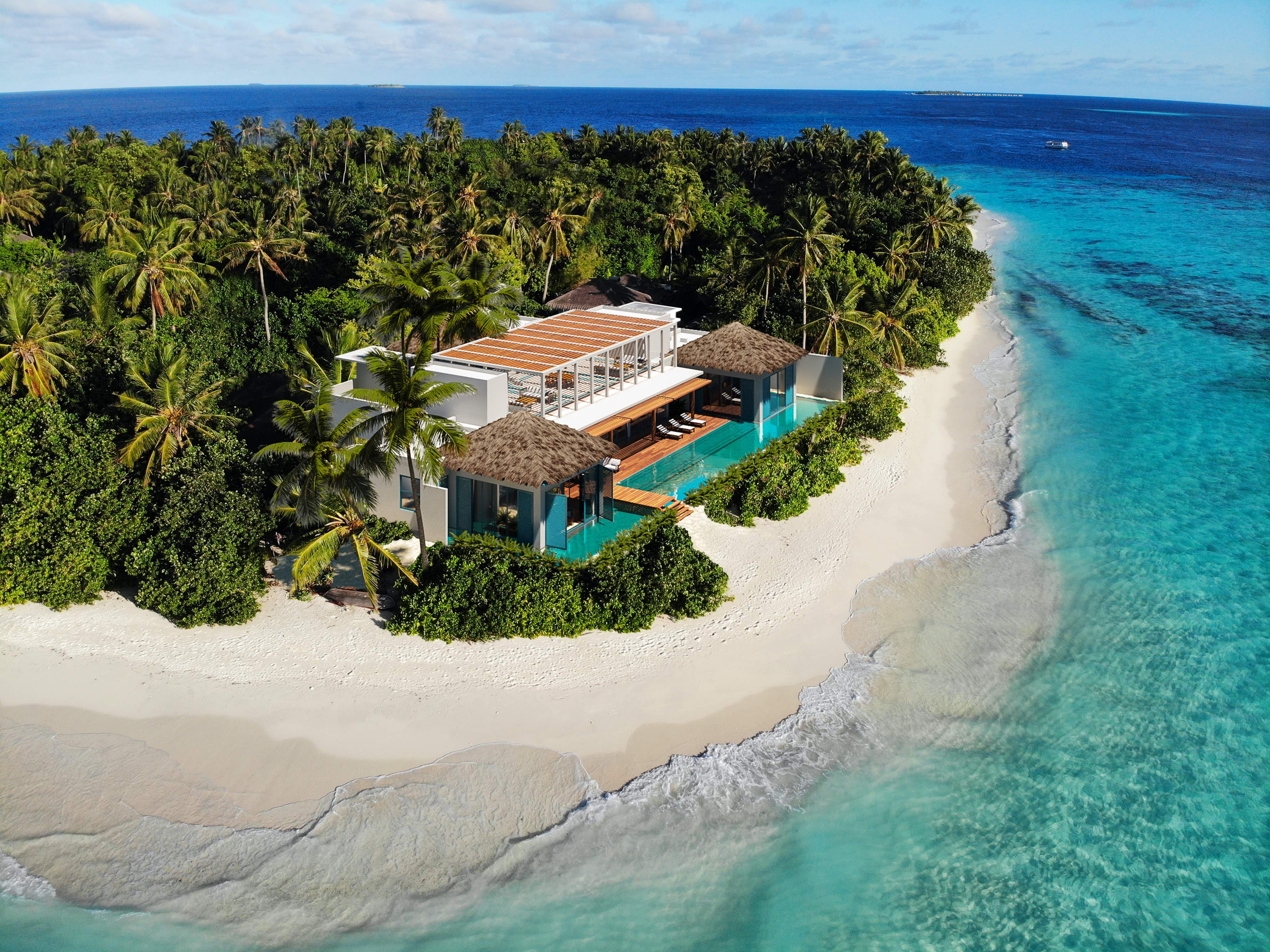 Королевская вилла, морские дворецкие и забота об экологии на роскошном курорте Мальдив (фото 3)