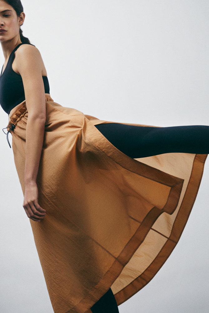 COS выпустил вторую спортивную коллекцию Active (фото 5)