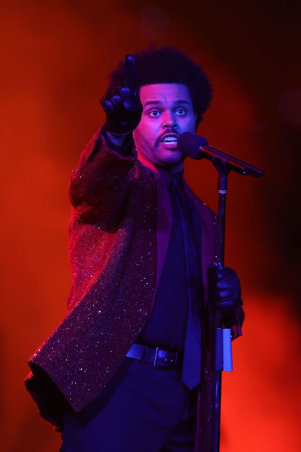 13 минут печали: The Weeknd и его амбиция стать главной поп-звездой момента (фото 1)