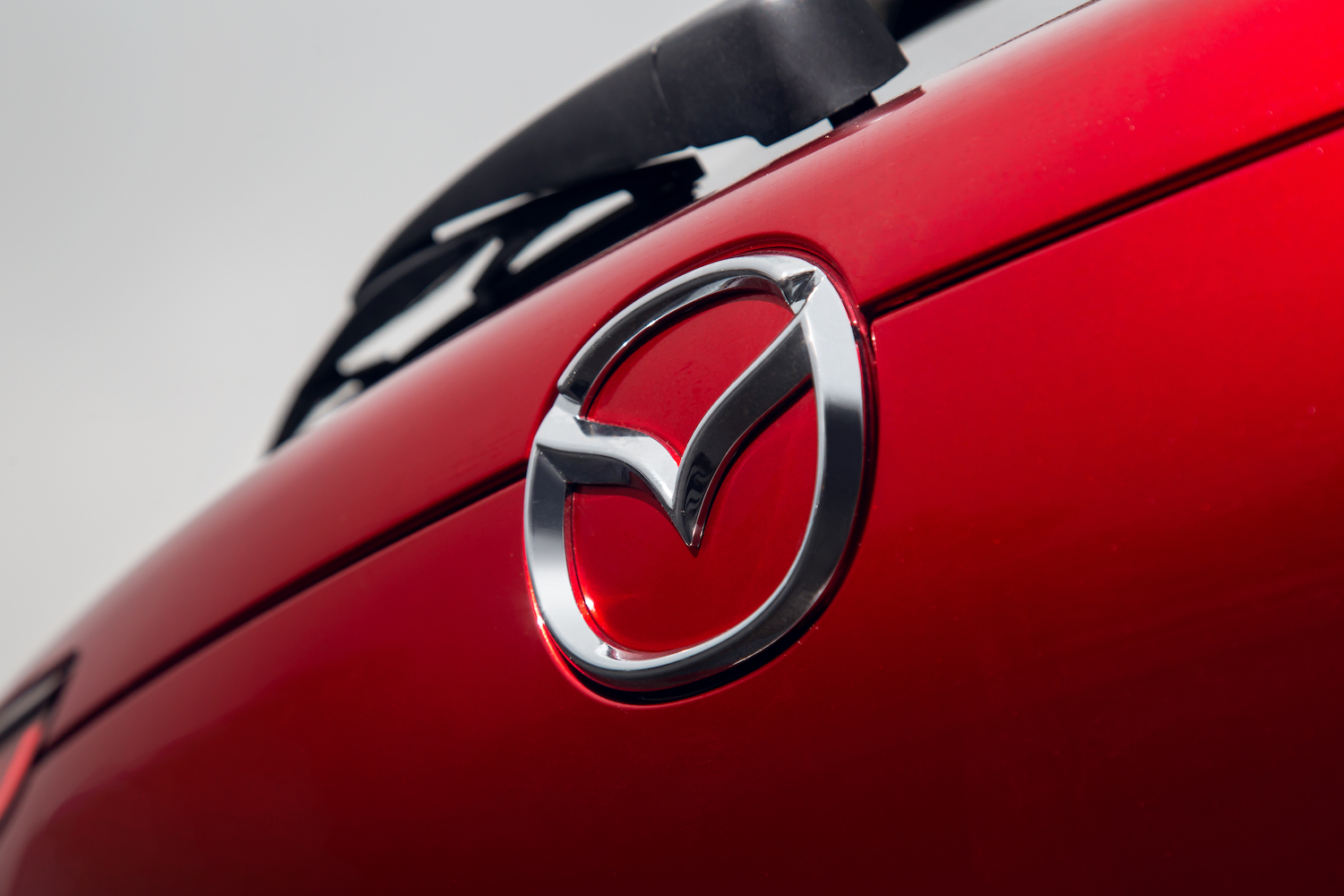 Японская каллиграфия, архитектура и технологии: обзор нового кроссовера Mazda (фото 3)