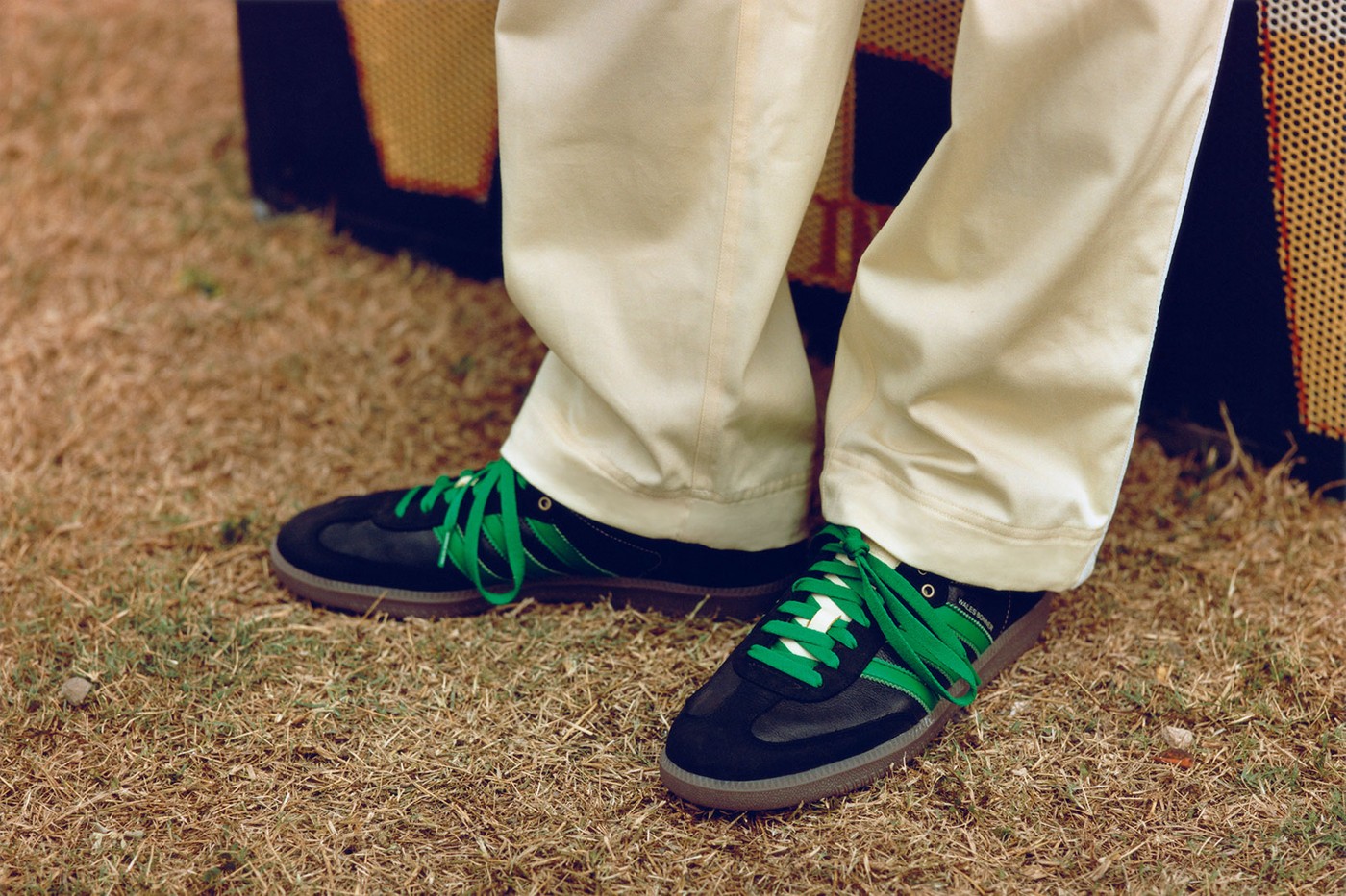 Грейс Уэльс Боннер переосмыслила кроссовки Samba и Nizza для adidas Originals (фото 3)
