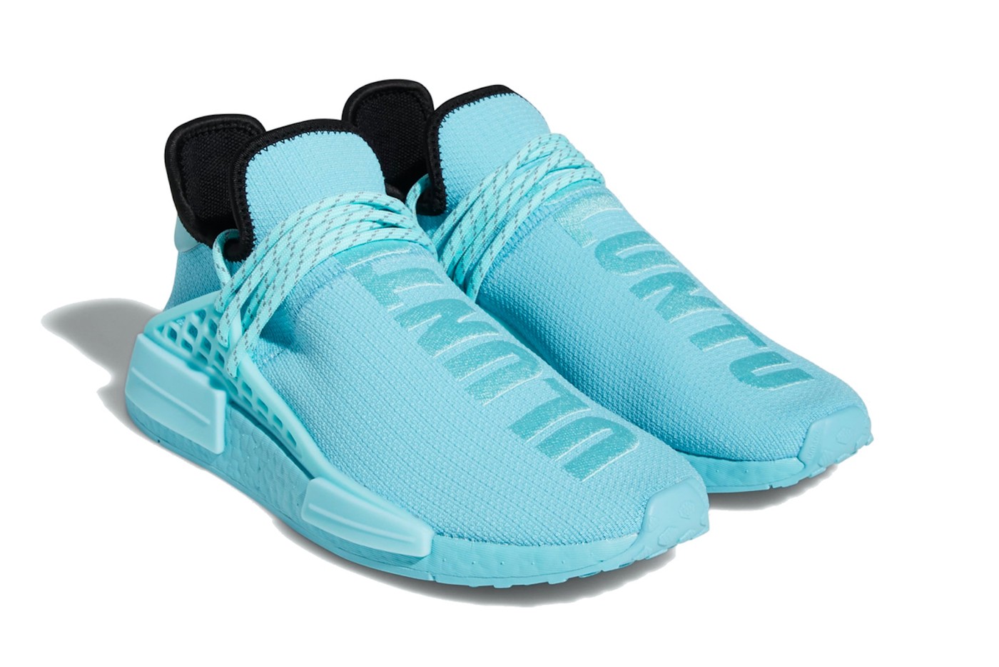 Фаррелл Уильямс и adidas Originals выпустили кроссовки цвета водной глади (фото 2)