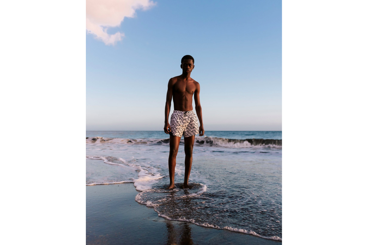 Кристофер Кейн выпустил купальники и пляжные полотенца для своего бренда More Joy (фото 4)