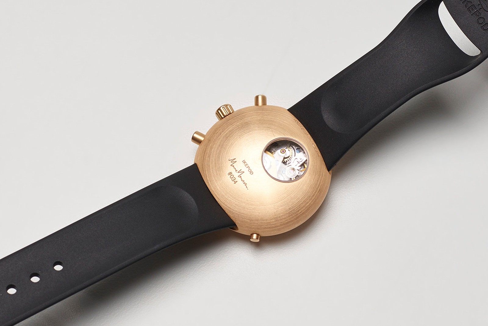 Любимые часы Канье Уэста выставят на аукцион (фото 2)