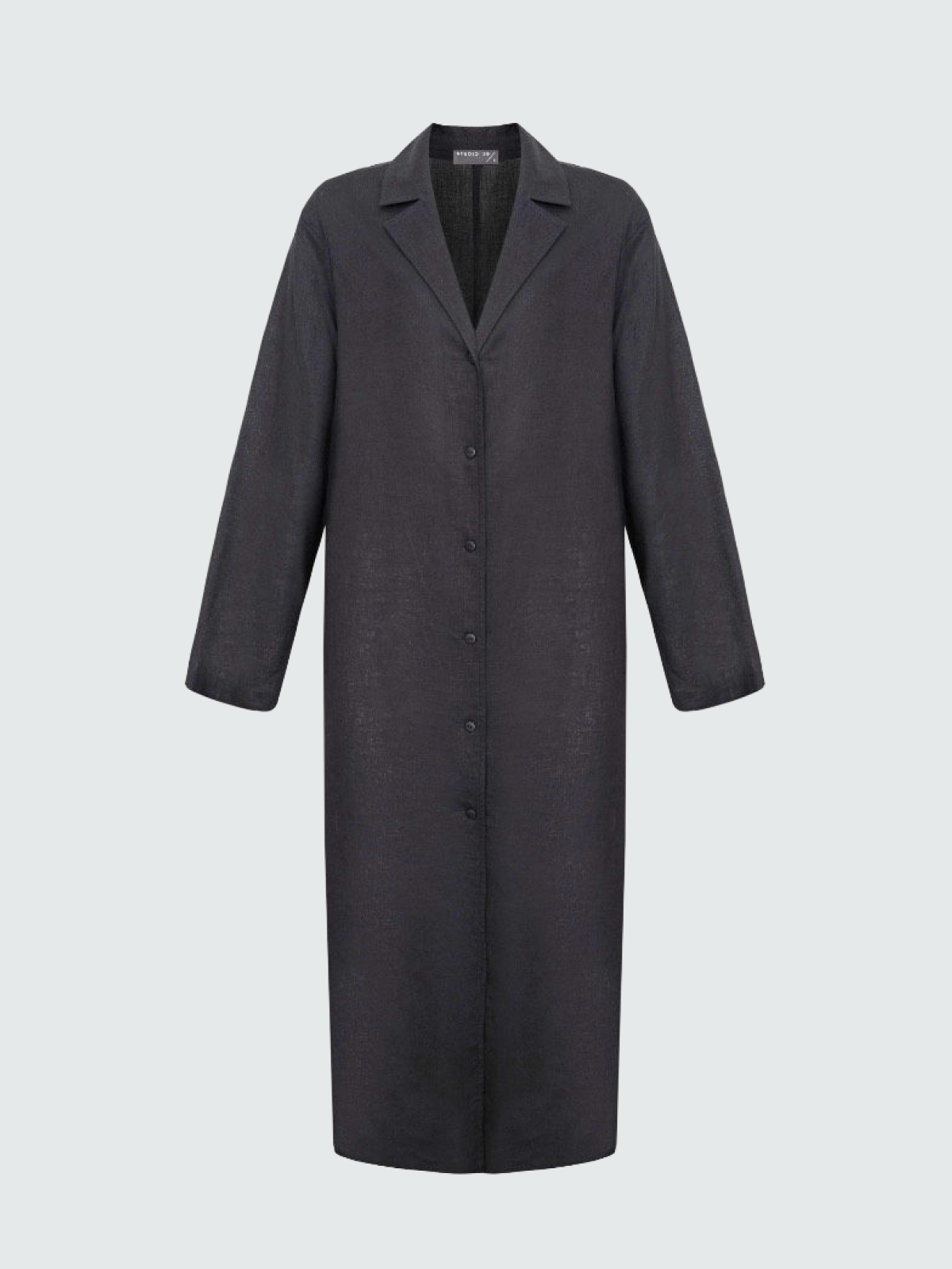 Универсальное льняное платье. 15 вариантов для города — и все от российских марок (фото 14)