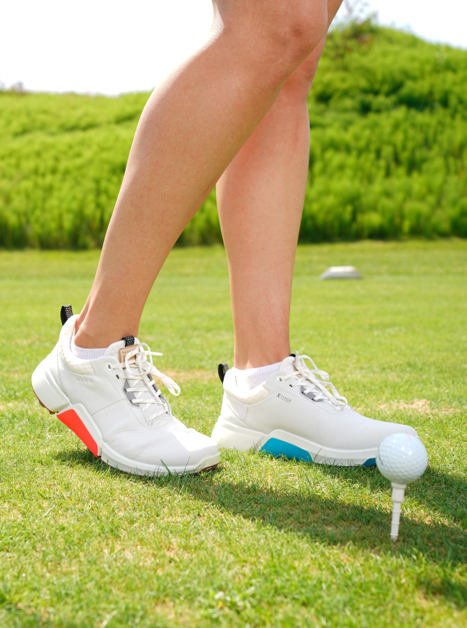 Ecco выпустил коллекцию обуви для игры в гольф (фото 5)