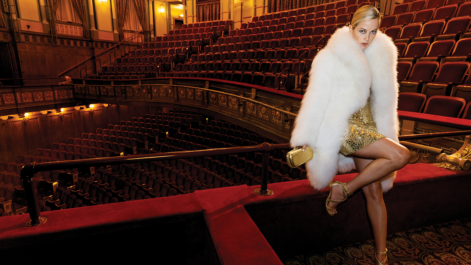 Наоми Кэмпбелл позирует на ночном Бродвее в новой кампании Michael Kors Collection (фото 2)