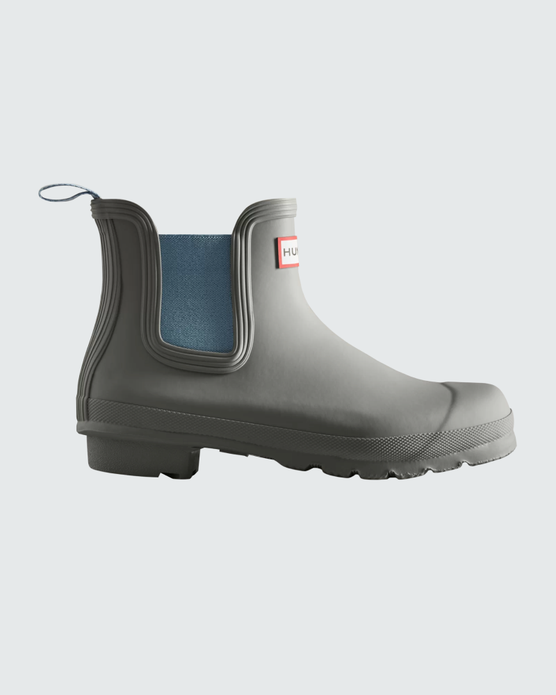 Самая практичная обувь на последний месяц лета — резиновая! (фото 3)