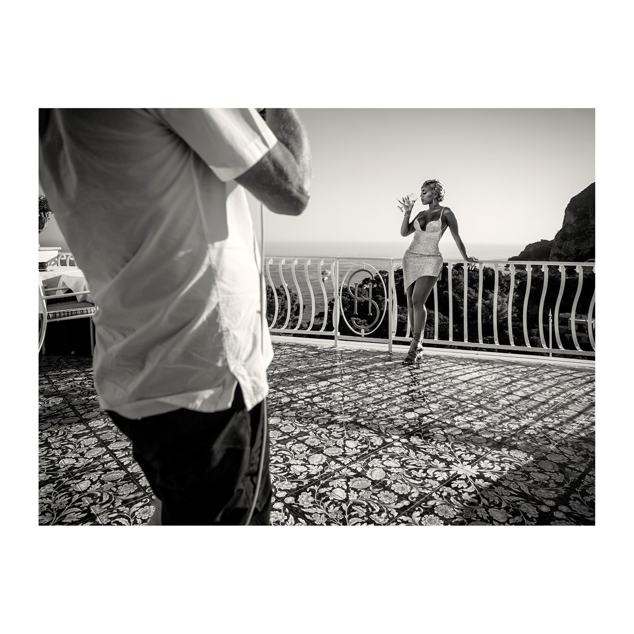 В Сети появились кадры с бэкстейджа съемки календаря Pirelli 2022 (фото 4)