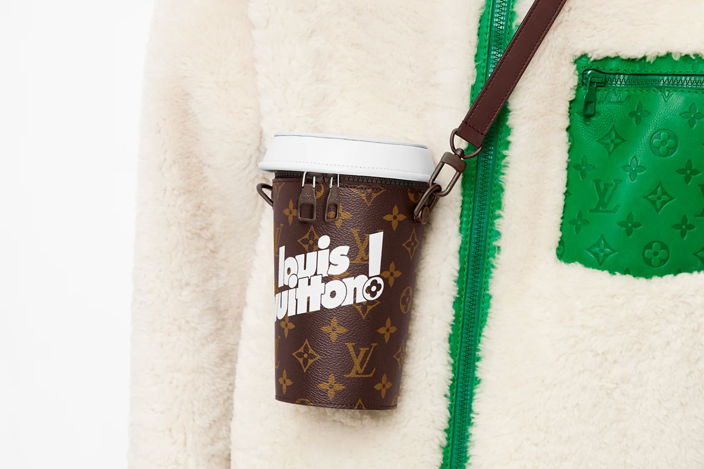 Louis Vuitton выпустил сумку в виде стаканчика для кофе (фото 2)