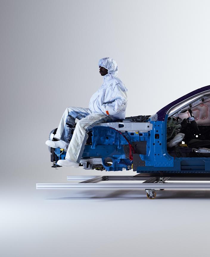 Херон Престон создал капсулу из подушек безопасности Mercedes-Benz (фото 2)