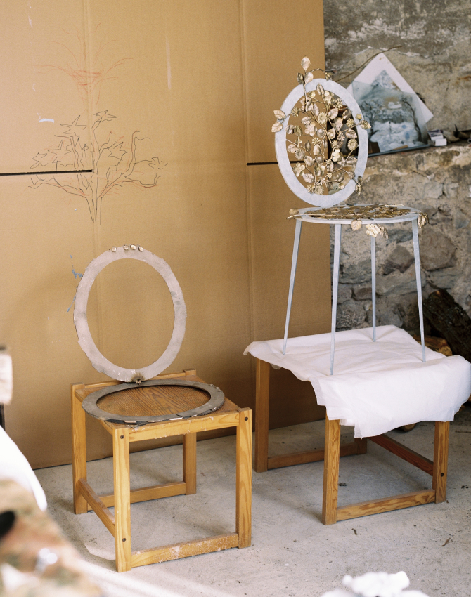 Dior представил арт-стулья для выставки Salone del Mobile в Милане (фото 2)