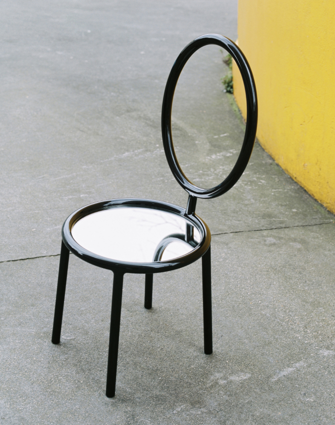Dior представил арт-стулья для выставки Salone del Mobile в Милане (фото 14)