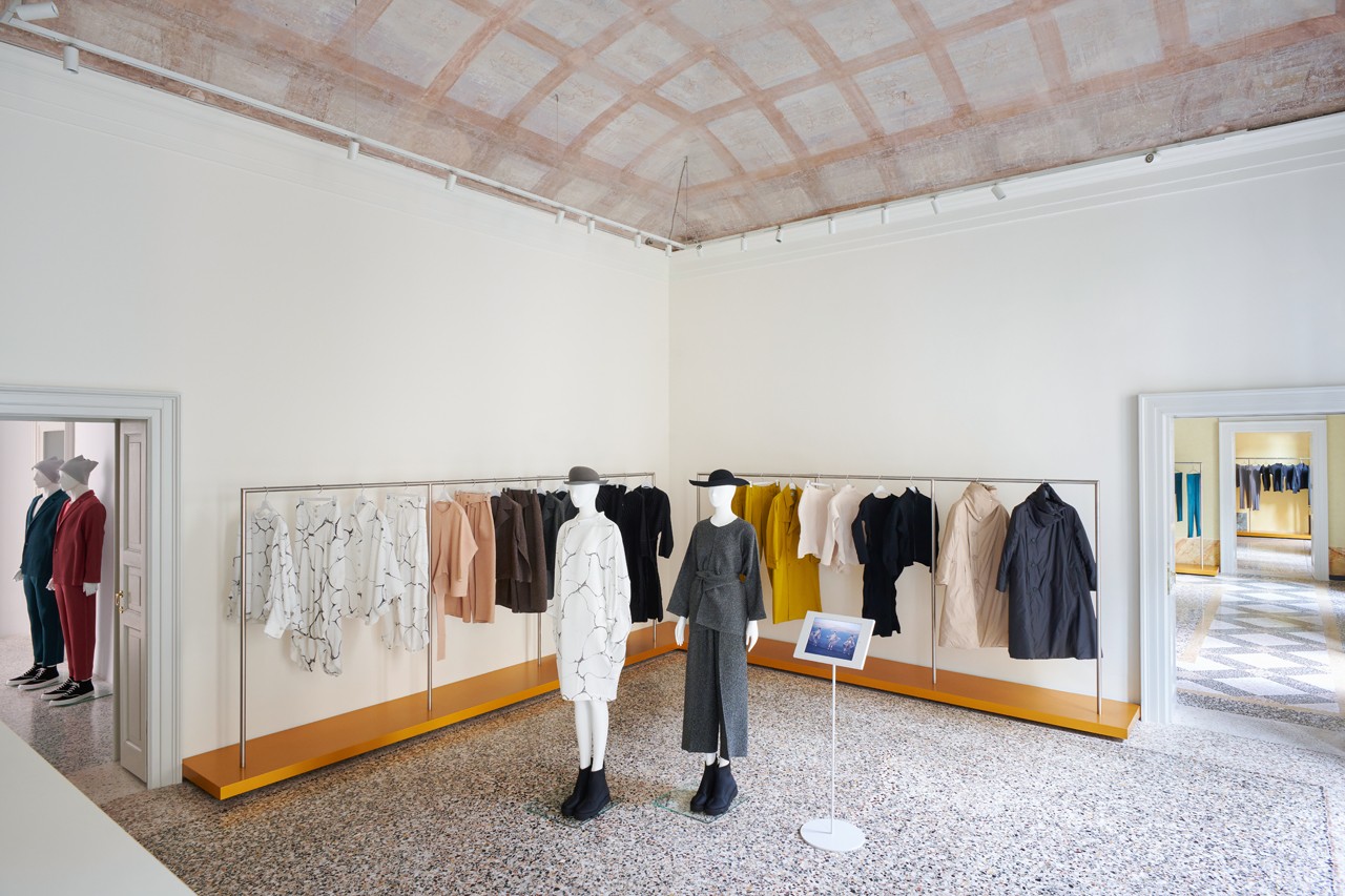 Issey Miyake открыл выставку к Миланской неделе дизайна (фото 12)