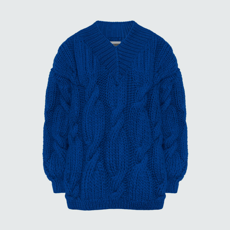 Синий свитер, как у Дженнифер Энистон в «Утреннем шоу», — наше спасение на осень. Вот 10 уютных вариантов (фото 5)