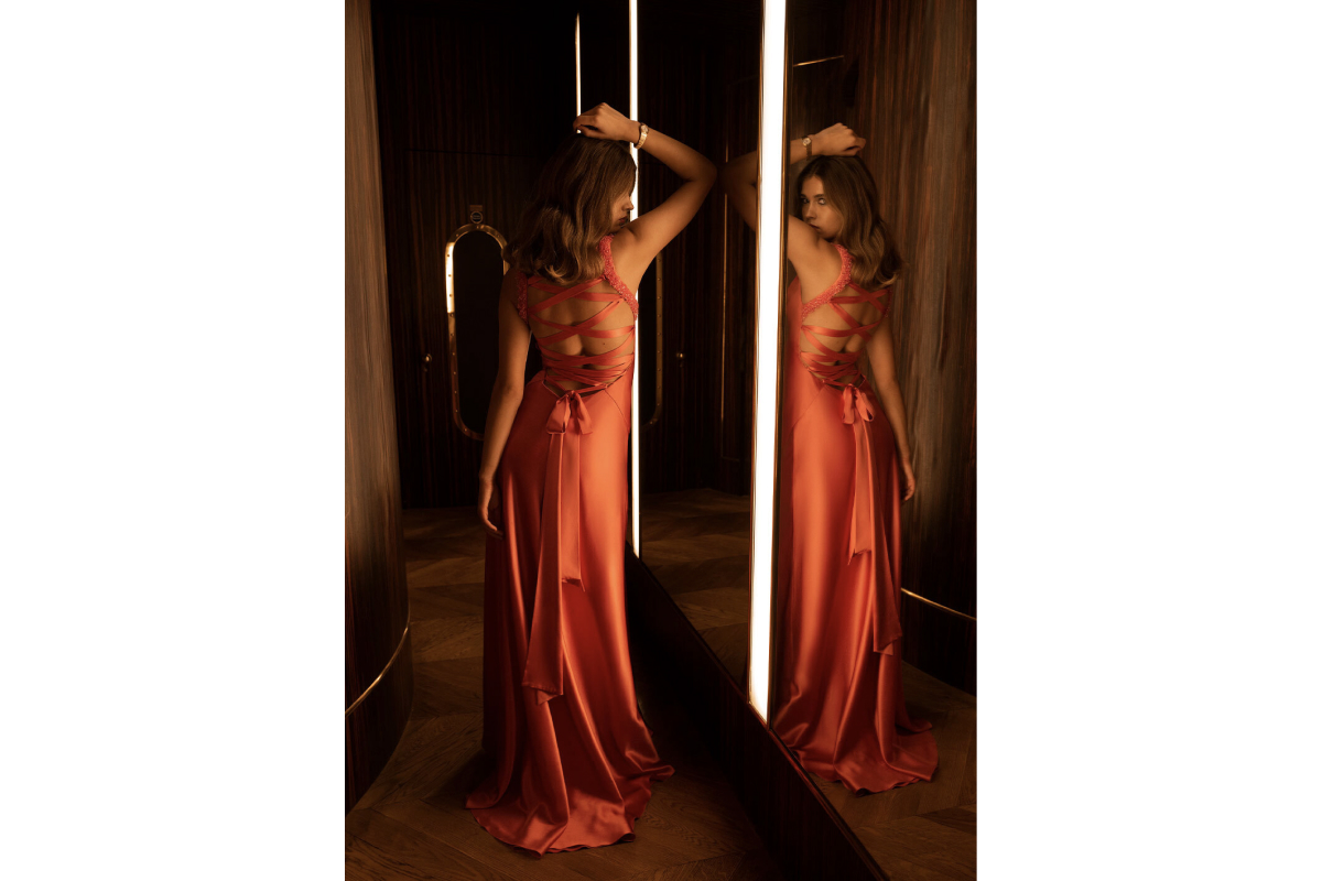 Дженни Пекхэм выпустила коллекцию платьев в стиле бондианы (фото 11)