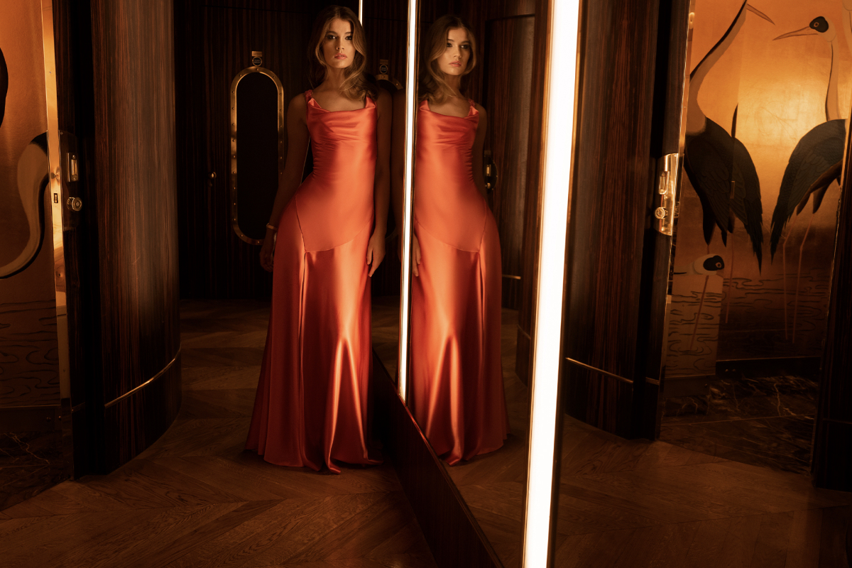 Дженни Пекхэм выпустила коллекцию платьев в стиле бондианы (фото 10)