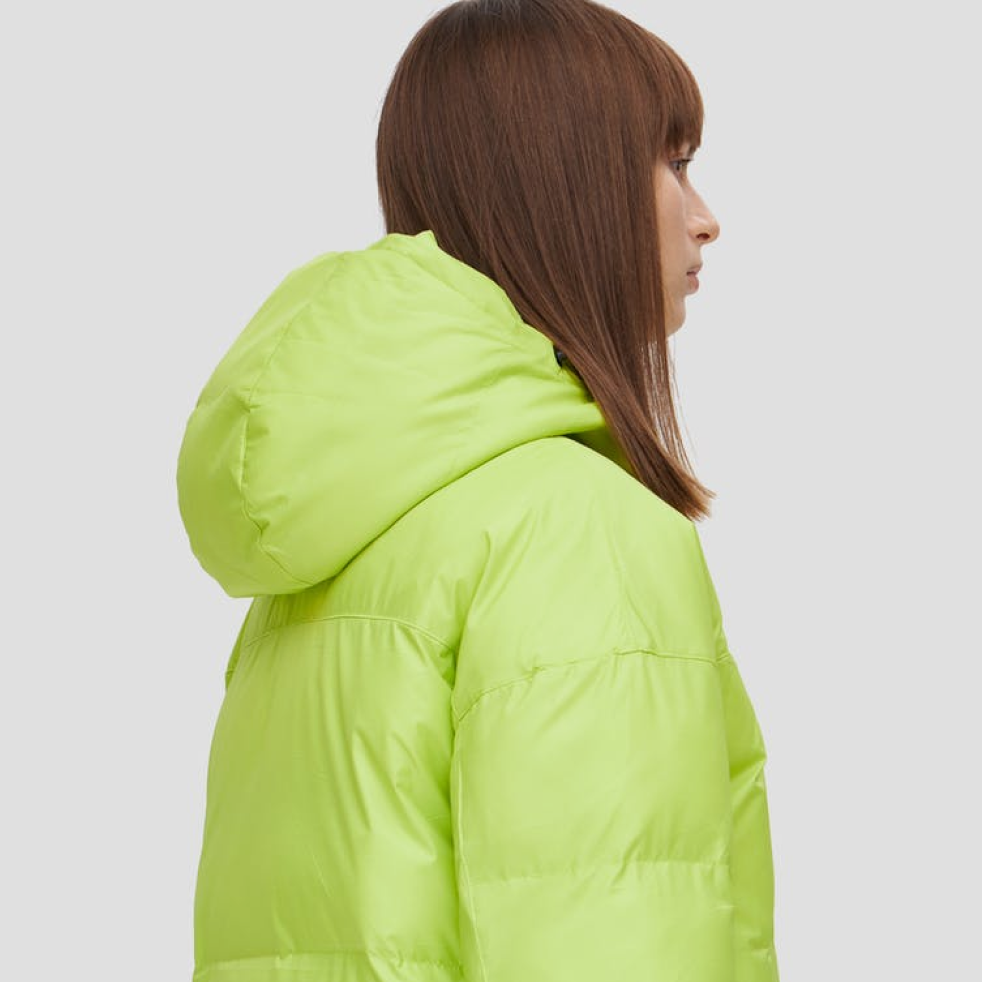 Ищете практичную куртку на осень и зиму? Совет BURO.: обратитесь к российским маркам (фото 31)