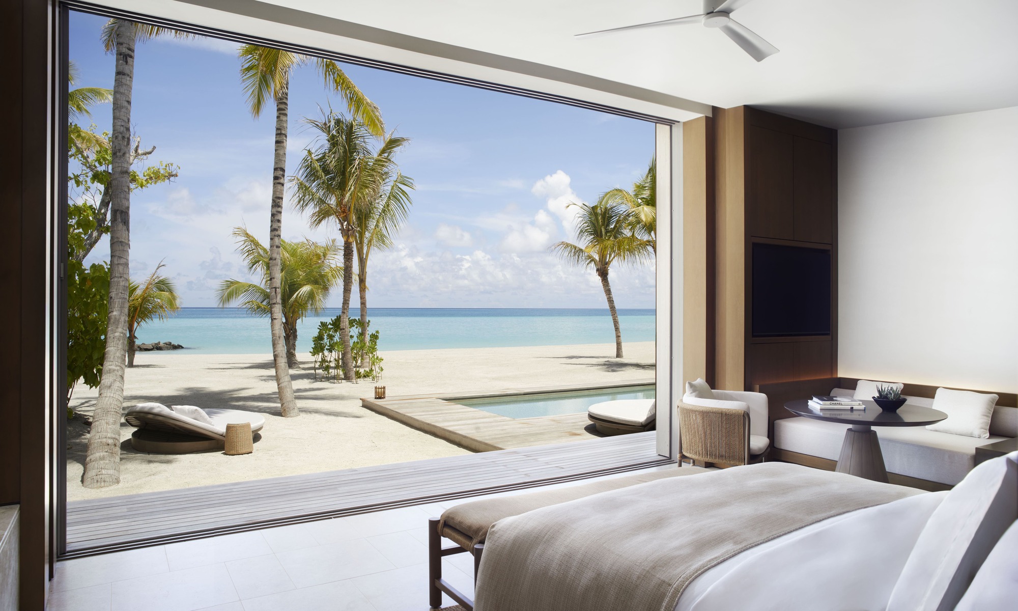 Все еще в поисках идеального места для отдыха? Мы нашли его – The Ritz-Carlton Maldives (фото 10)