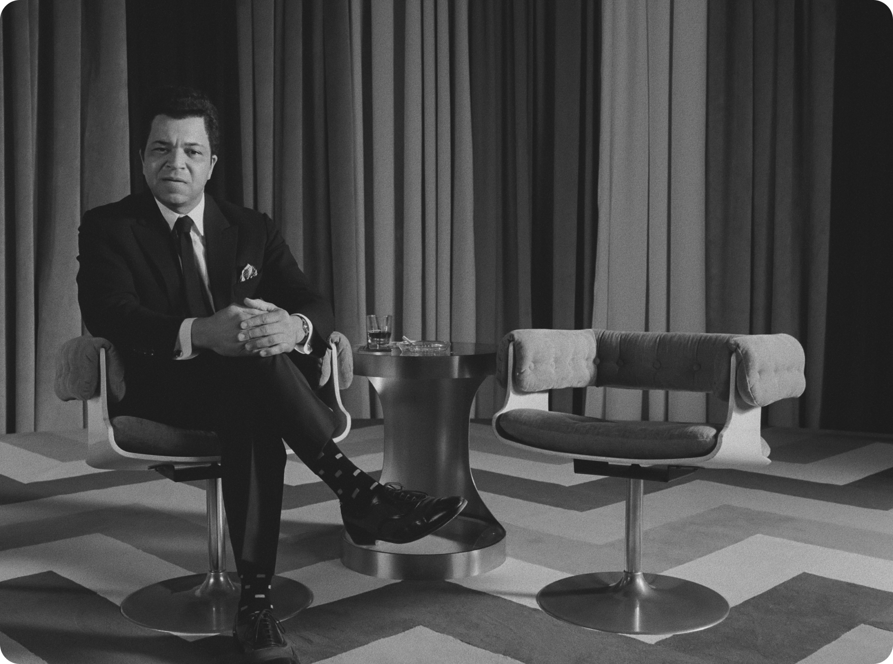 Что стоит за костюмами в фильме Уэса Андерсона «Французский вестник» (фото 15)