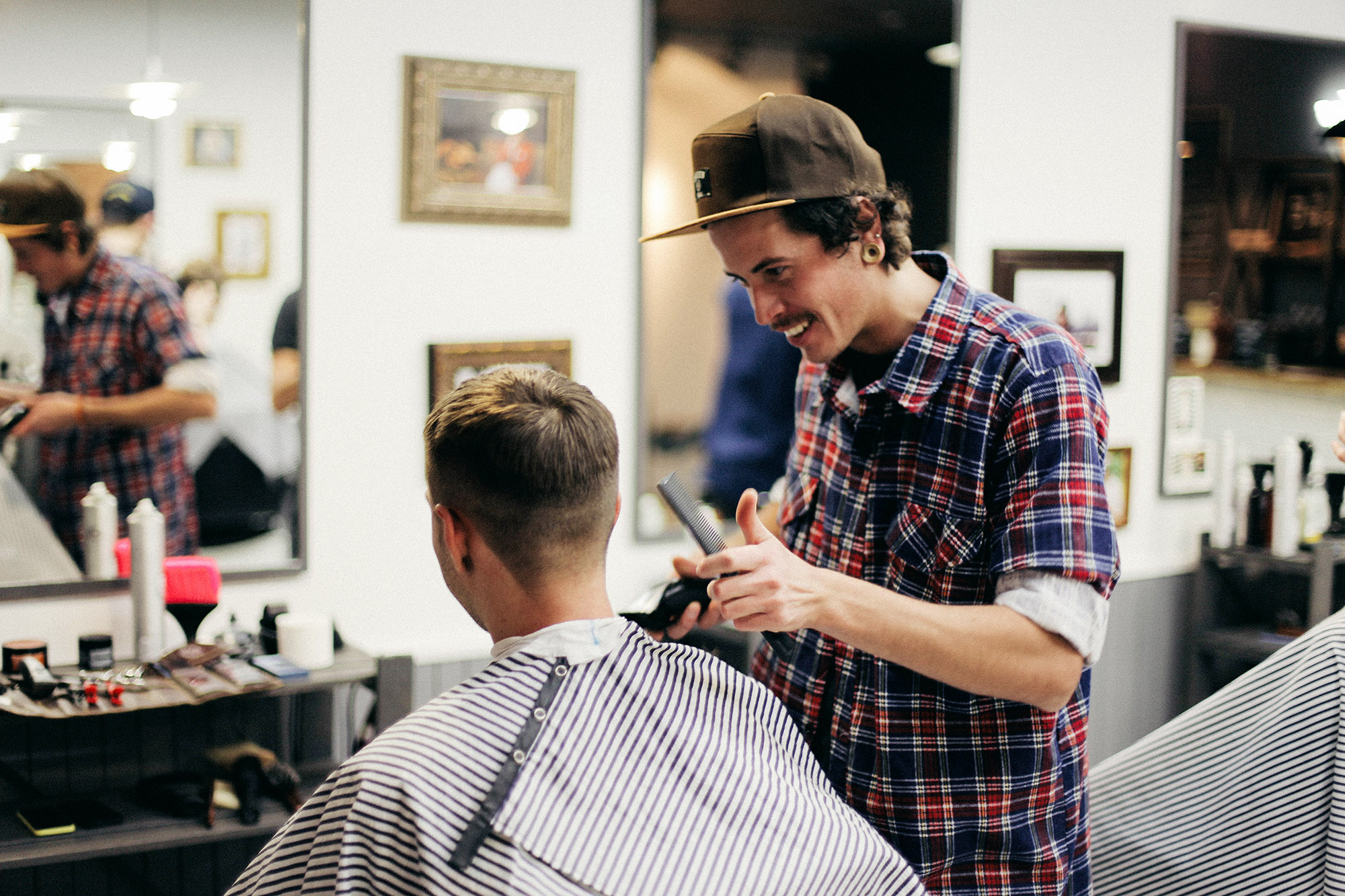 «Раньше негде было подстричься». Как Chop-Chop подарил нам тренд на хорошие стрижки у мужчин (фото 5)