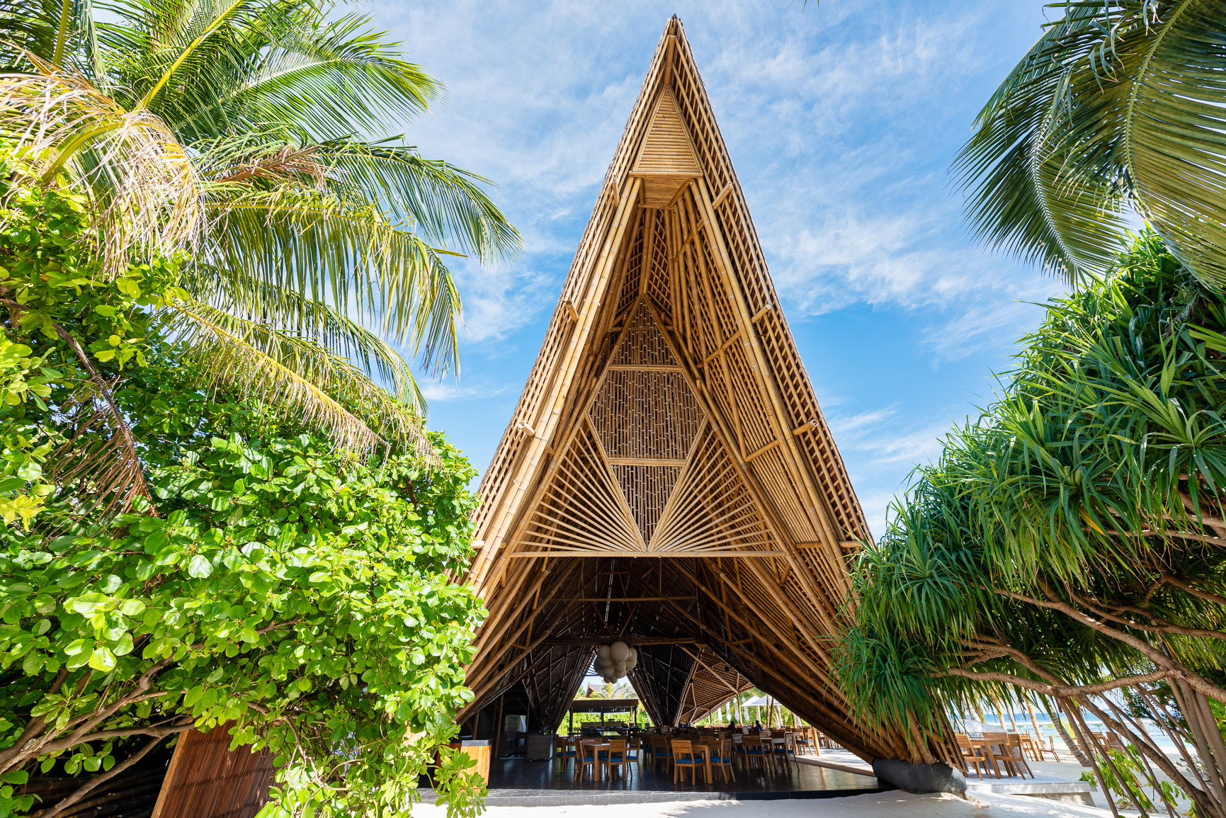 Курорт для тех, кто жаждет перемен, — Mövenpick Resort Kuredhivaru Maldives (фото 4)