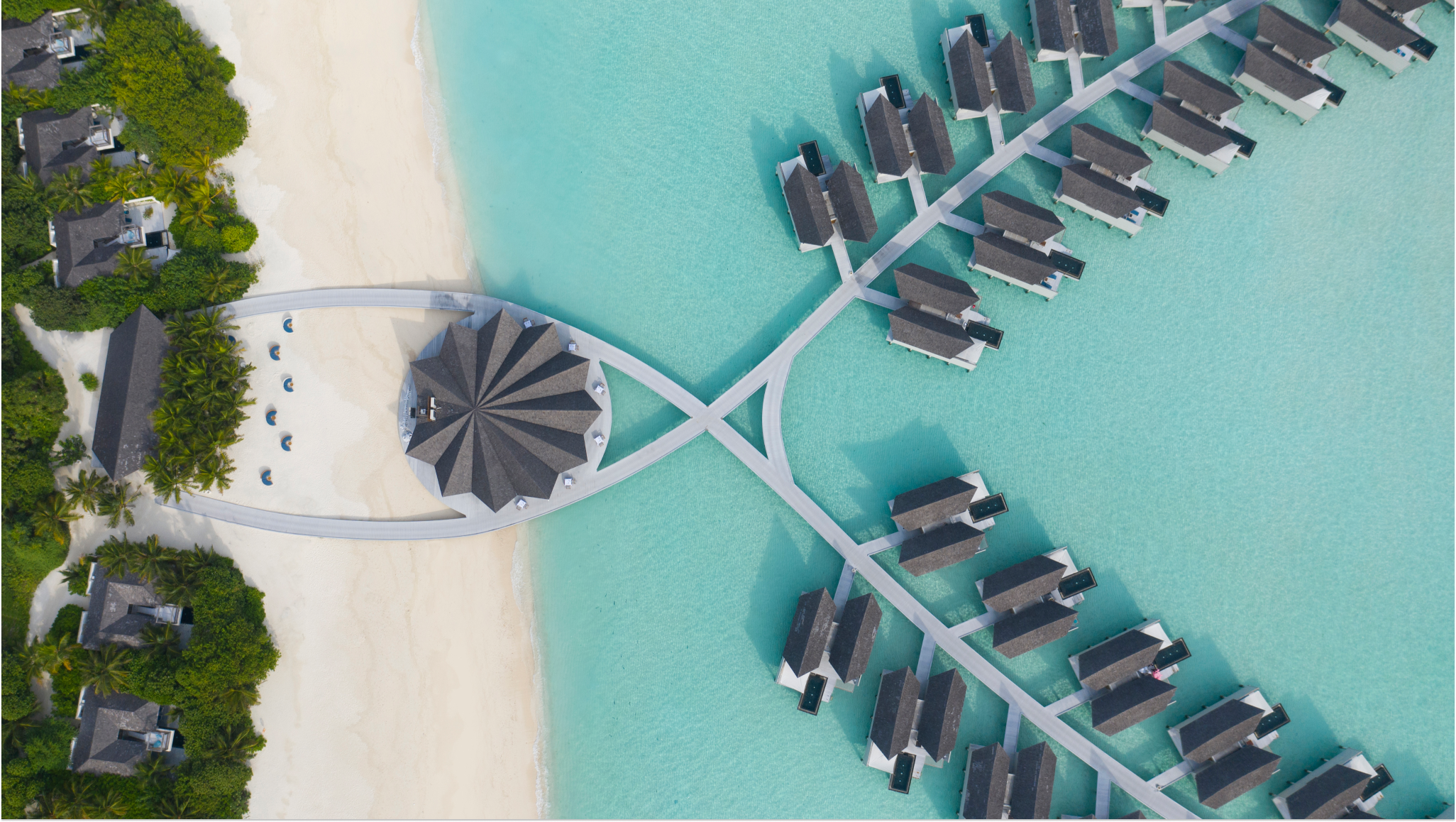 Курорт для тех, кто жаждет перемен, — Mövenpick Resort Kuredhivaru Maldives (фото 10)