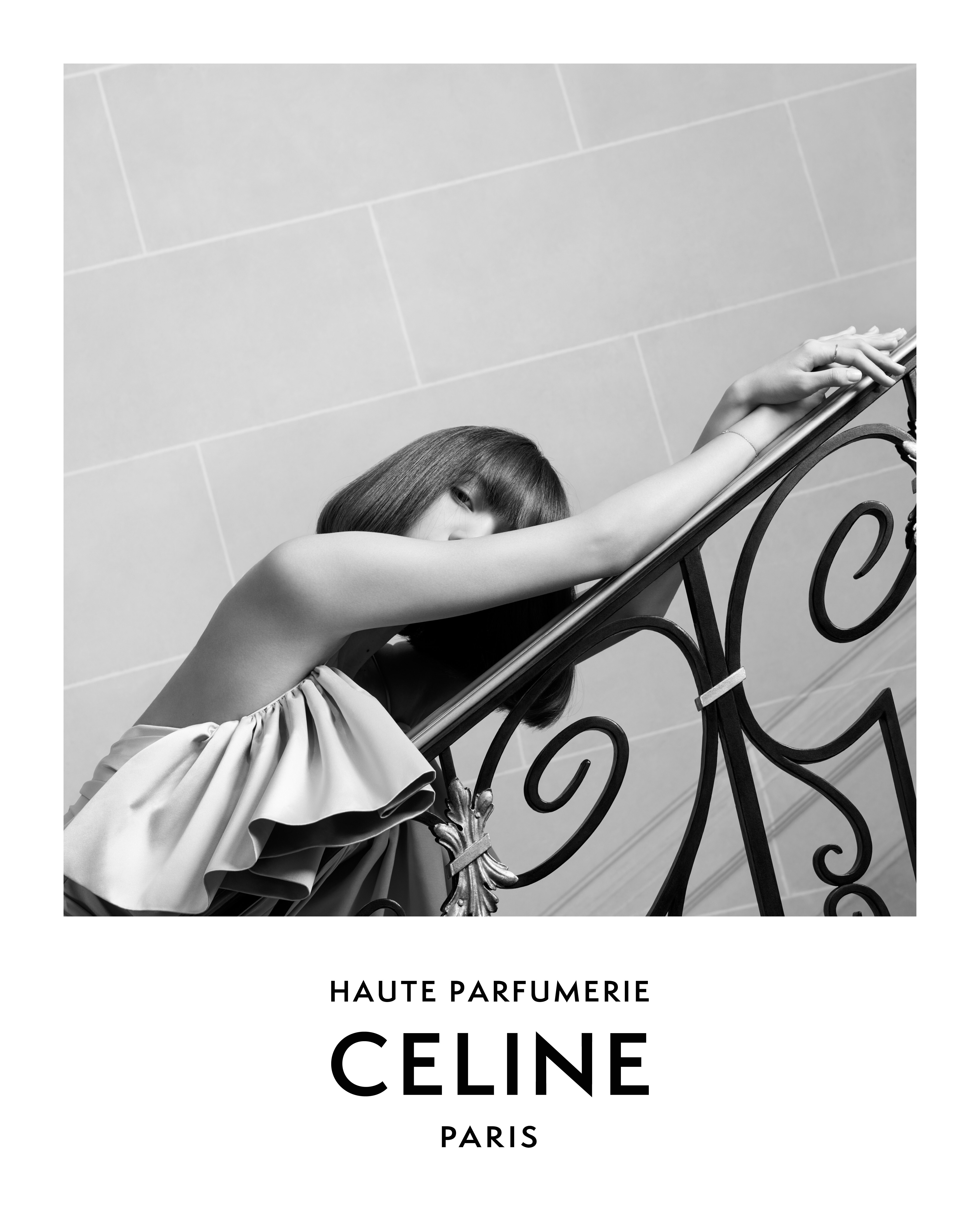 Лиса из Blackpink стала лицом парфюмерной коллекции Celine (фото 1)
