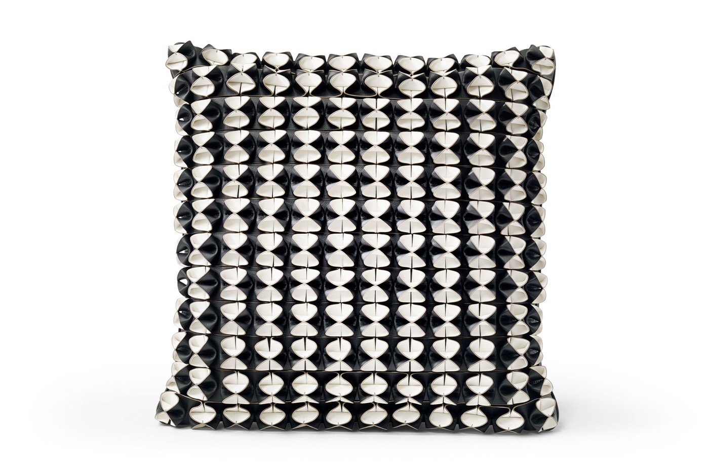 Louis Vuitton представил капсульную коллекцию новогодних подарков (фото 8)