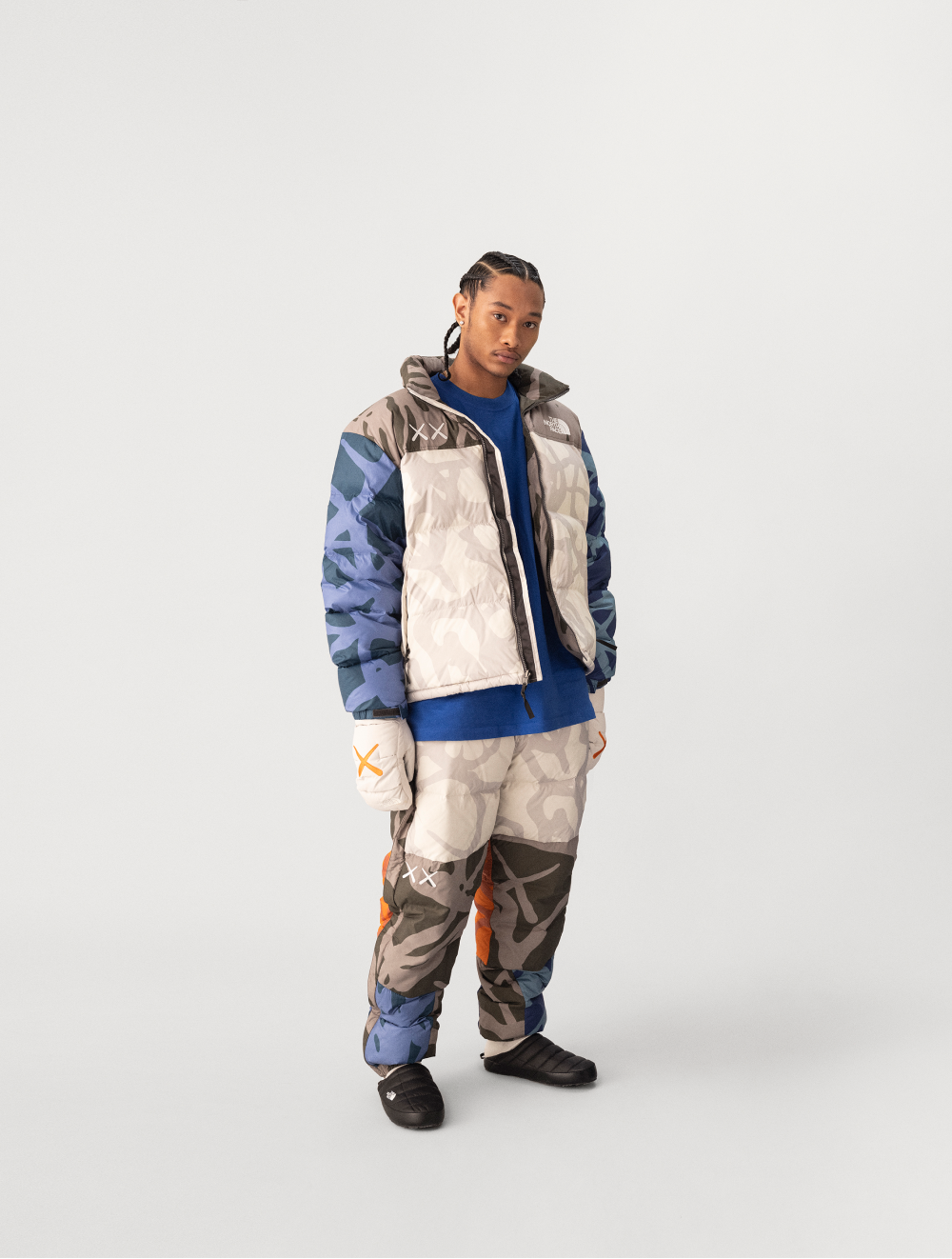 The North Face выпустил коллаборацию с художником KAWS (фото 5)