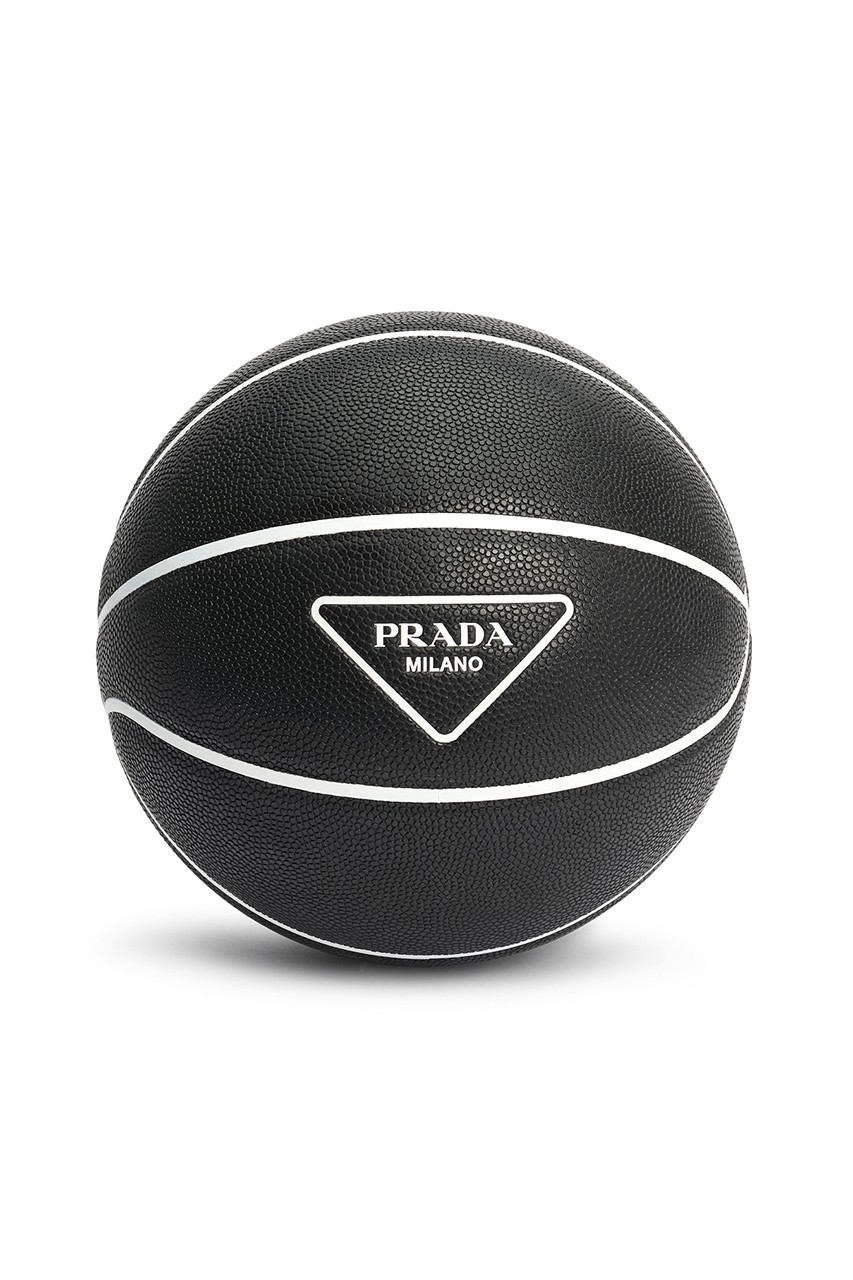 Prada выпустил баскетбольный мяч за 660 долларов (фото 3)