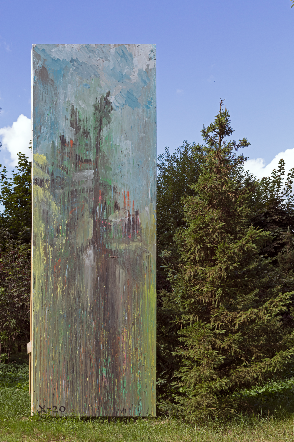 В парке Малевича открылся ленд-арт-проект «Белый лес» (фото 4)