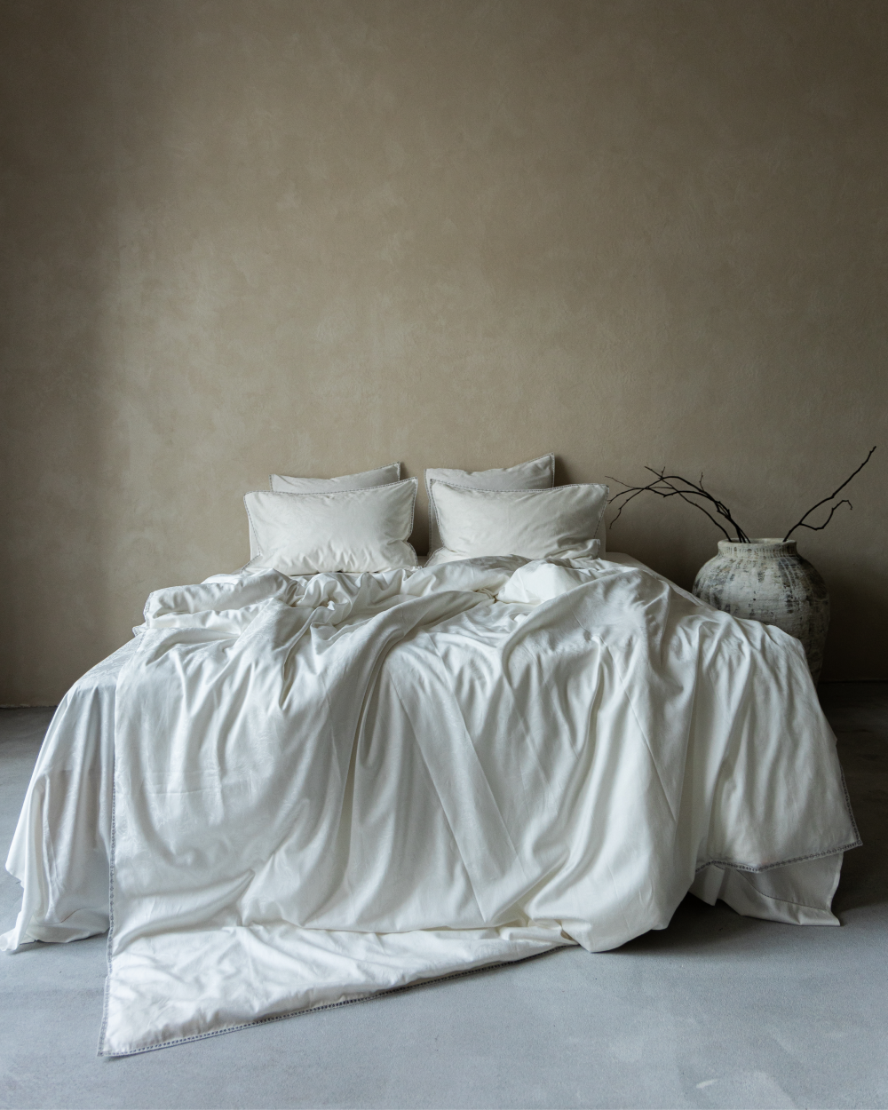 «Крестецкая строчка» выпустила коллекцию постельного белья с ручной вышивкой (фото 4)