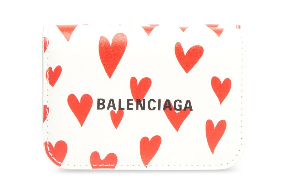 Balenciaga выпустил капсулу ко Дню святого Валентина (фото 12)
