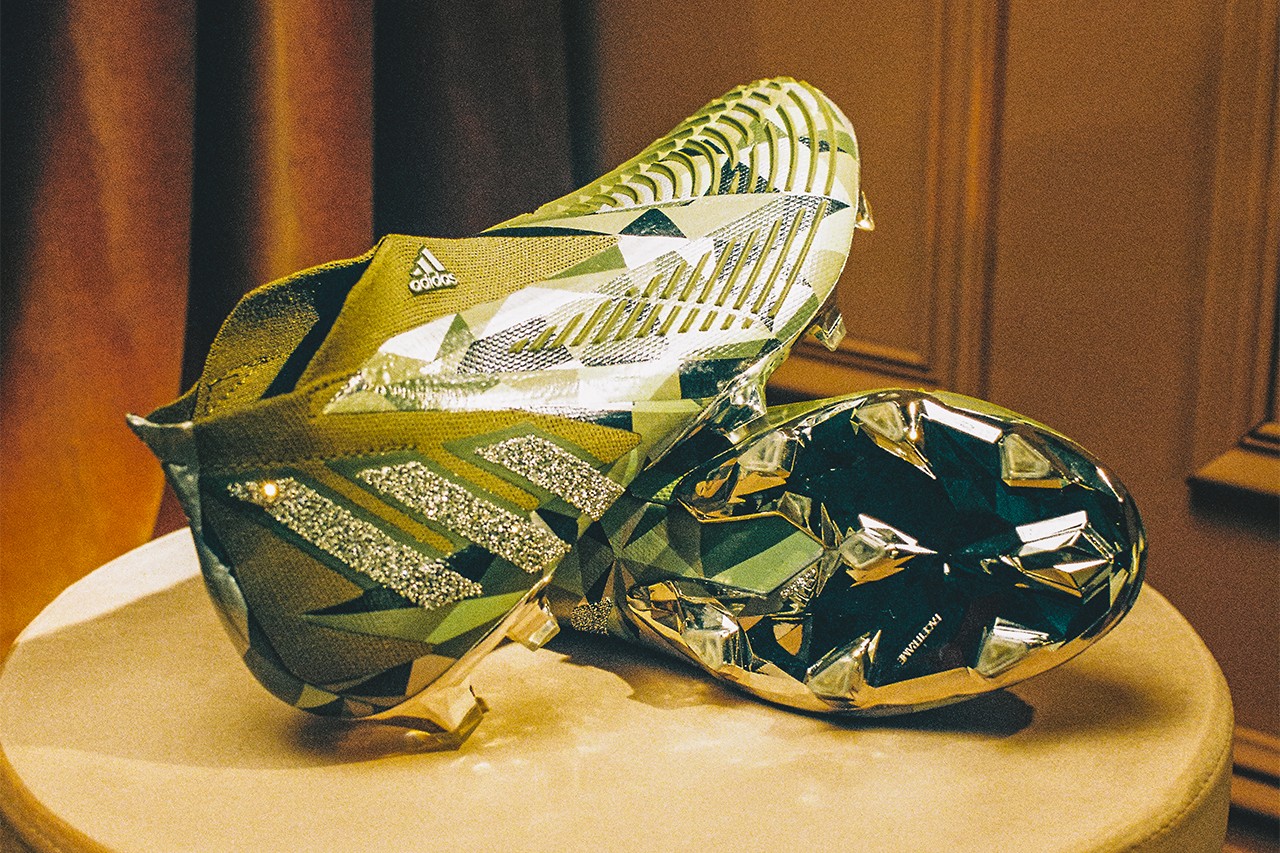 adidas показал лимитированную коллекцию кроссовок с кристаллами Swarovski (фото 4)