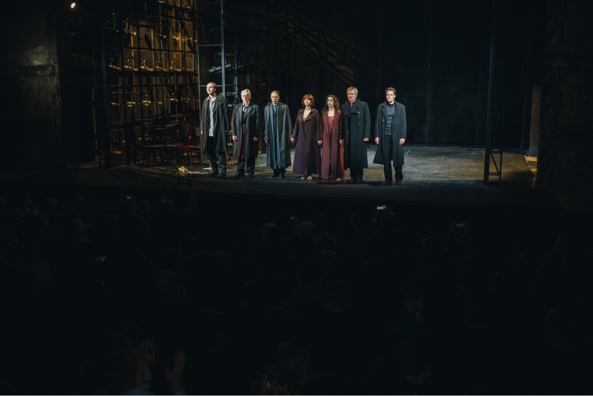 В Театре на Таганке прошел показ спектакля «Братья Карамазовы» (фото 1)