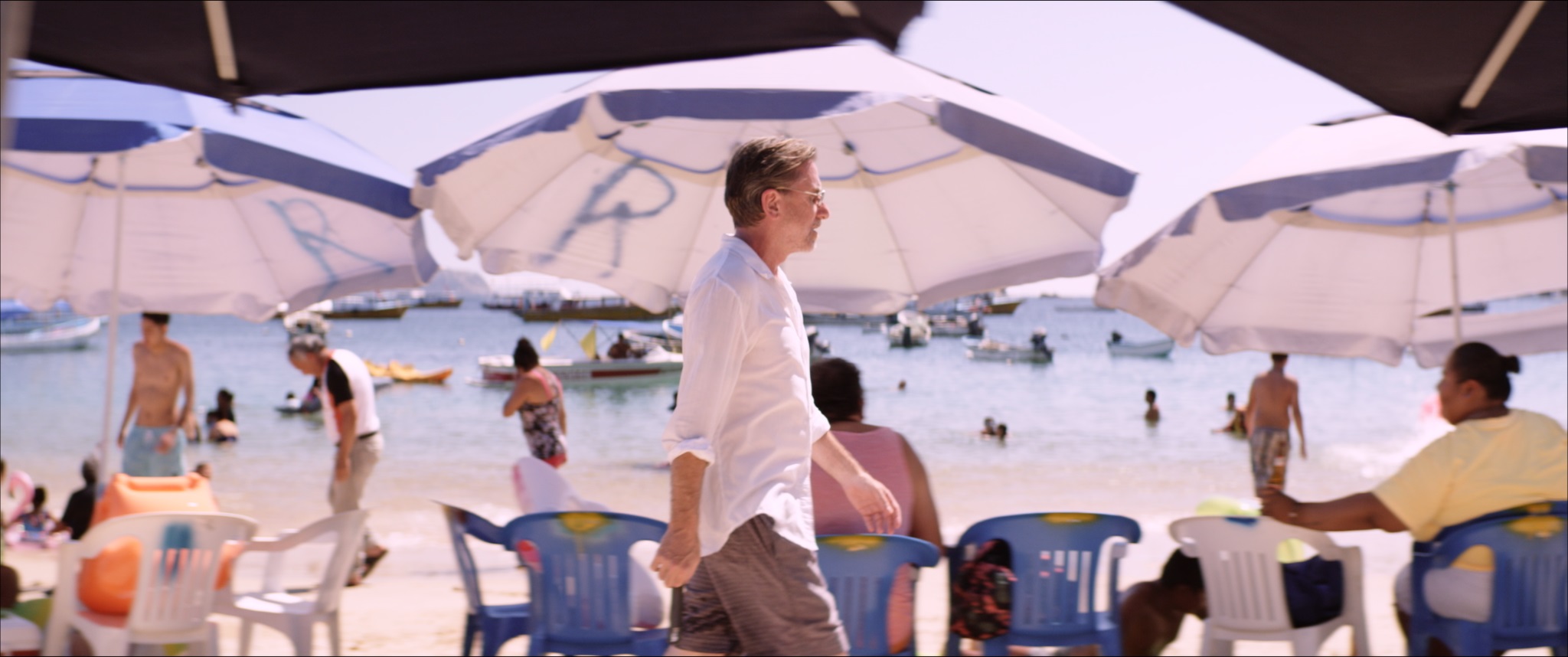 Камю и мексиканские пляжи: зачем смотреть фильм «Закат» с Тимом Ротом и Шарлоттой Генсбур (фото 3)