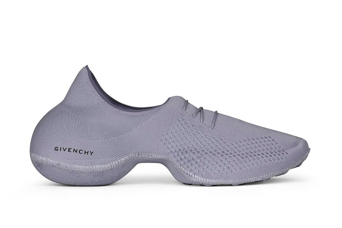 Мэтью Уильямс официально представил новую модель кроссовок Givenchy (фото 1)