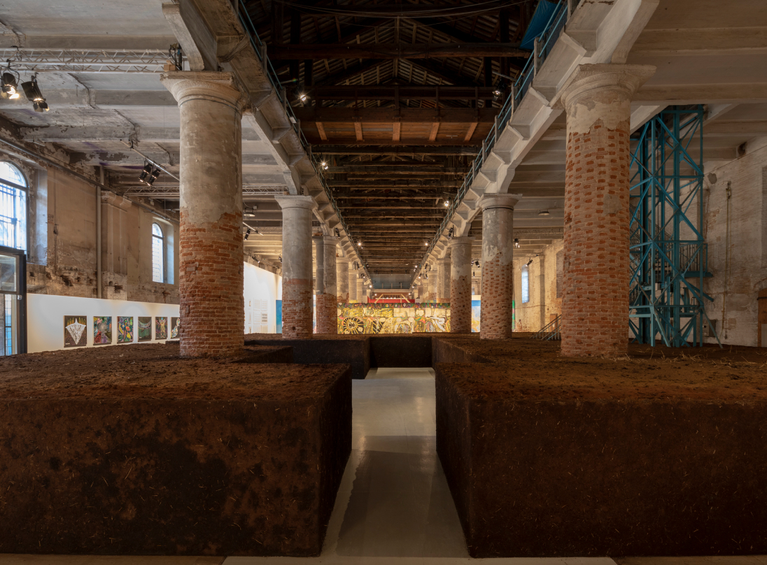 Пустующий российский павильон и женщины-музыканты: чем запомнится 59-я Венецианская биеннале (фото 16)