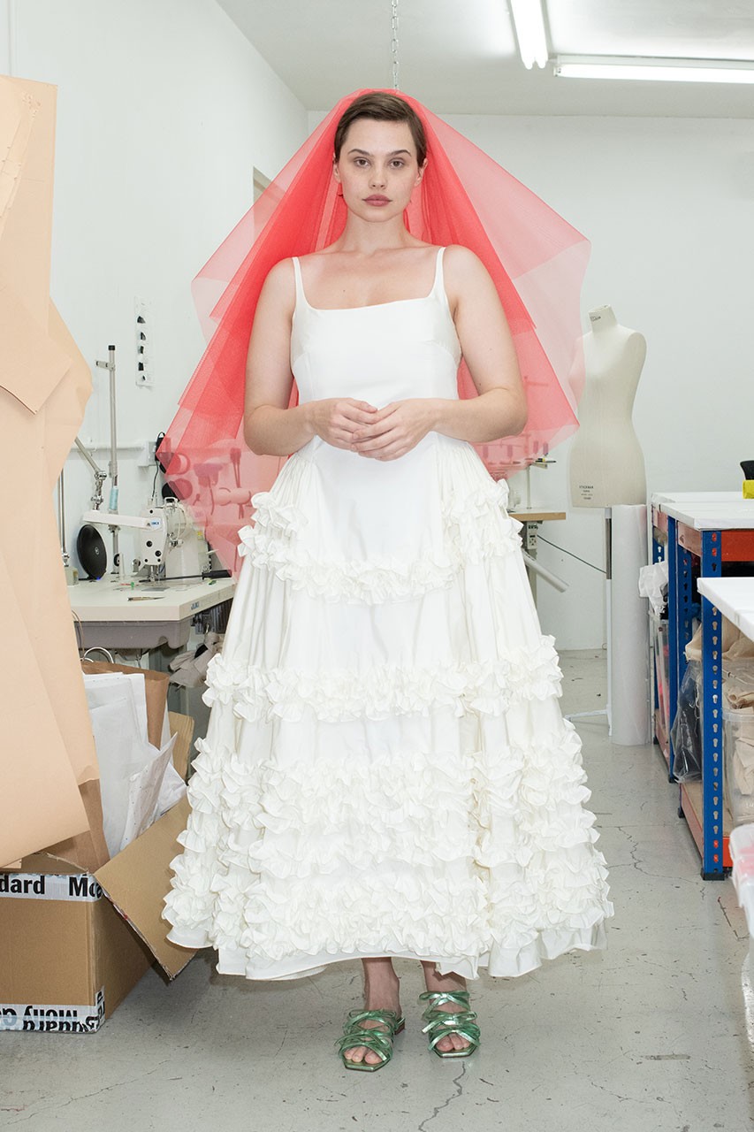 Британский дизайнер Молли Годдард запускает свадебную линию (фото 4)